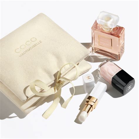 chanel natural touch lip and nail set|COCO MADEMOISELLE The Natural Look Set .